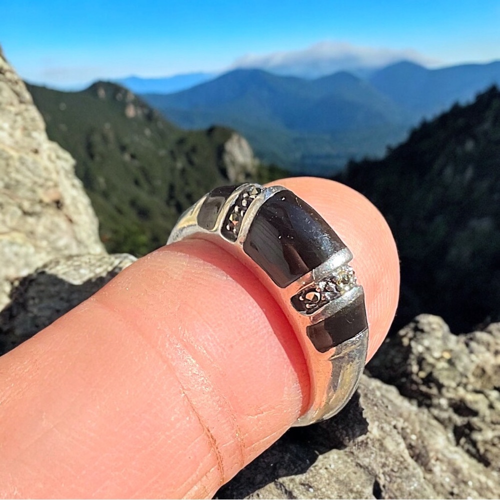🌺Vintage Sterling, Onyx & Marcasites Ring